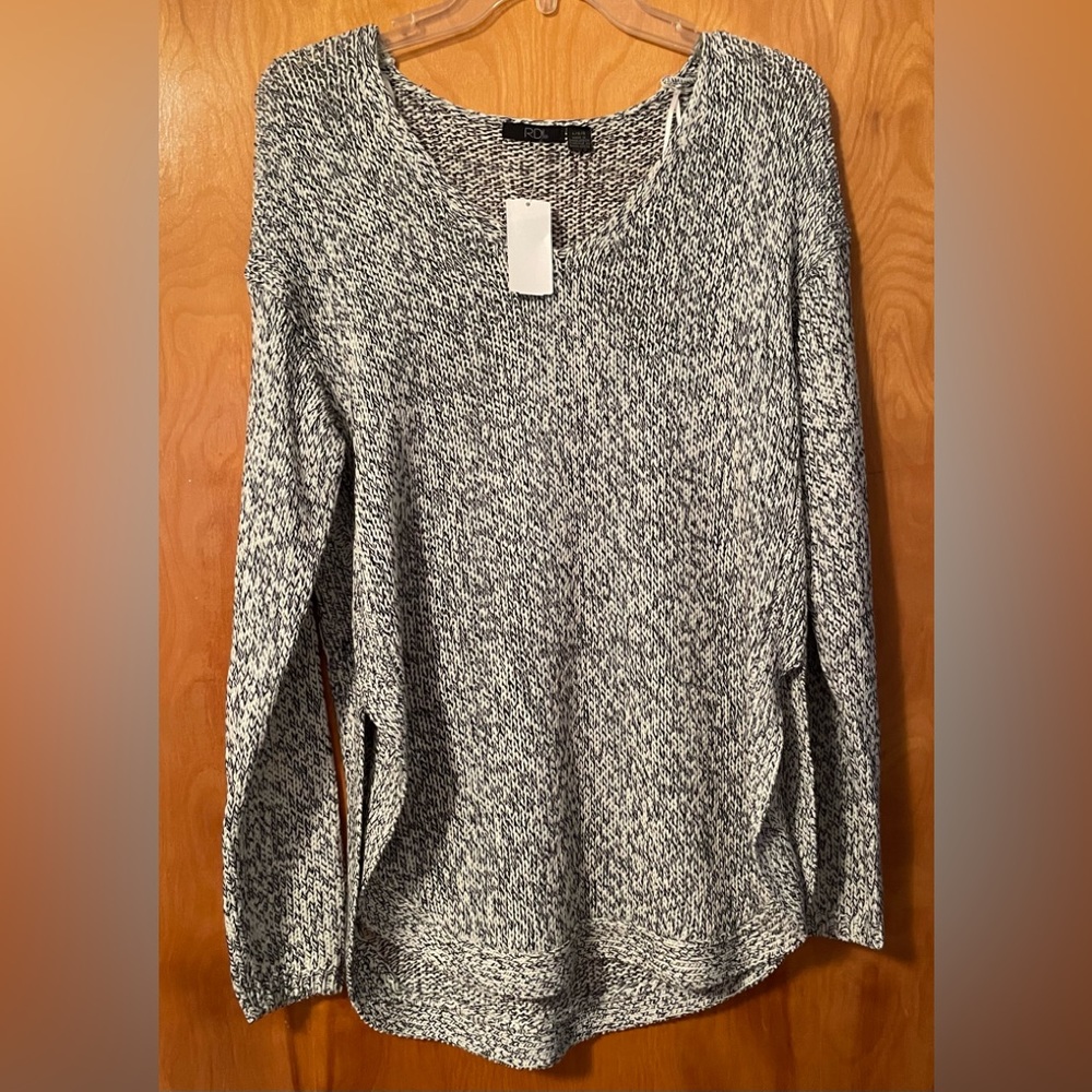 Pearl Essence sweater. New with tags.